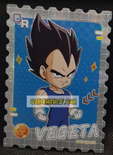 Charger l'image dans la galerie, Carte Dragon Ball Z + Polaroid First Edition V2 Part 1 n° QR-003 (2024) Kabao vegeta dbz prisme foil holo cardamehdz point com