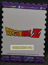 Charger l'image dans la galerie, Carte Dragon Ball Z + Polaroid First Edition V2 Part 1 n° QR-003 (2024) Kabao vegeta dbz prisme foil holo cardamehdz point com