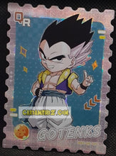 Charger l'image dans la galerie, Carte Dragon Ball Z + Polaroid First Edition V2 Part 1 n° QR-005 (2024) Kabao gotenks dbz prisme foil holo cardamehdz point com