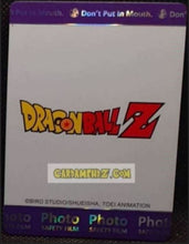 Charger l'image dans la galerie, Carte Dragon Ball Z + Polaroid First Edition V2 Part 1 n° UR-018 (2024) Kabao gassyu dbz cardamehdz point com