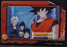 Charger l'image dans la galerie, Carte Dragon Ball Z + Polaroid First Edition V2 Part 2 n° R-019 (2024) Kabao z team dbz cardamehdz point com mehdz atout