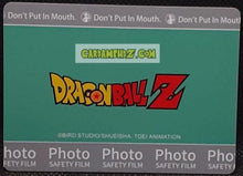 Charger l'image dans la galerie, Carte Dragon Ball Z + Polaroid First Edition V2 Part 2 n° R-025 (2024) Kabao mirai trunks dbz cardamehdz point com mehdz atout