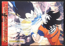 Charger l&#39;image dans la galerie, Carte dragon ball z Trading card DBZ news Part 2 n°49 (2004) Amada vegeta vs son goku dbz cardamehdz point com mehdz atout